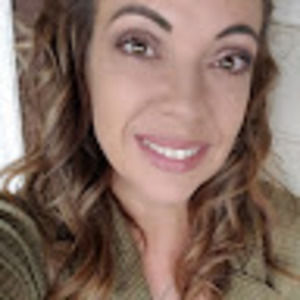 Meet your Posher, Raeann